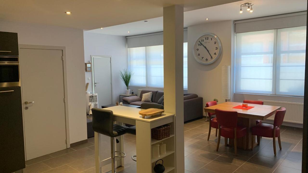 Ruime Studio In Deurne アントウェルペン エクステリア 写真